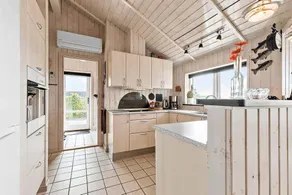 Holiday home with barbeque, terrace & sauna | Sea view - Image 5