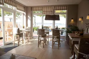 Apartment with sauna, garden & terrace | Close to the beach | Good for workation - Image 3