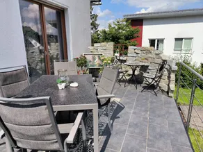 Holiday apartment with garden, barbecue & terrace | Garden view - Image 2