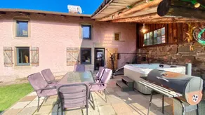 Apartment with sauna, garden & terrace | Mountain view - Image 2