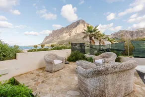 Appartamento con giardino e griglia | Vista sul mare | Ideale per il telelavoro - Image 3