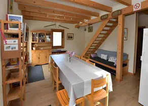 Child-friendly chalet with terrace, BBQ & garden | Garden view | Pet-friendly - Image 5