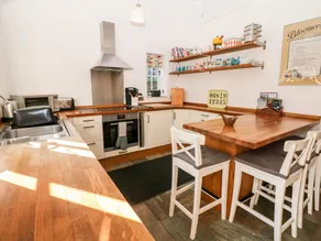 Children-friendly cottage with garden | Pets are welcome - Image 4