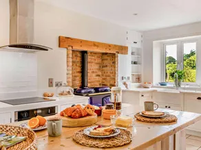 Fully equipped pleasant cottage with garden | Pet-friendly - Image 2