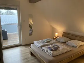 Voll ausgestattetes Apartment mit Grill, Terrasse und Garten | Stadtblick - Image 5