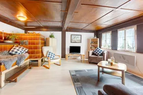 Am Belchen: Modern Apartment on a Historic Black Forest Farm - Image 3