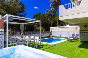 House with garden, terrace & barbeque - Image 3