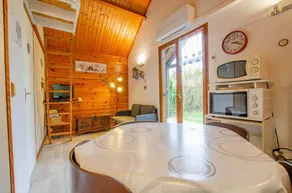 Beautiful gite with garden, terrace & barbecue | Dogs allowed - Image 5