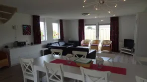 Big holiday home with terrace, garden & sauna | Close to the beach - Image 3