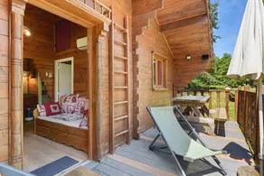 Caravan “Chalet Bouton d'Or” with Shared Pool - Image 5