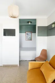 Holiday apartment with private pool - Image 2