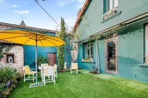 House with BBQ, terrace & garden | Garden view - Image 2