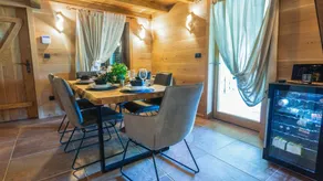 Holiday home with sauna, BBQ & garden - Image 4