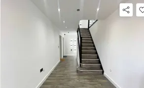 Flat with garden - Image 2
