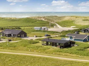 House | Lake view - Image 4
