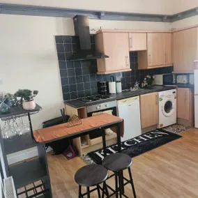 Flat with garden - Image 4