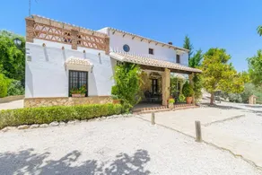 Villa entièrement équipée avec piscine privée, barbecue et terrasse | Vue jardin | Parfaite pour le travail à distance | Avec animaux bienvenus - Image 3