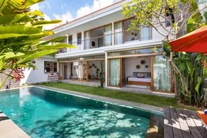 Villa with terrace, private pool & garden | Pool view - Image 2