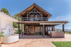 Holiday Home 'La Haima' with Sea Views, Wi-Fi and Air Conditioning - Image 3