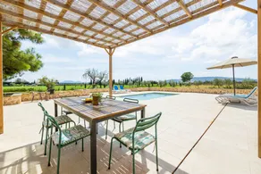 Holiday home with garden, barbecue & terrace | Mountain view - Image 3