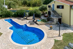 Fully equipped villa with garden, barbecue & terrace | Perfect for remote work | Dogs allowed - Image 2