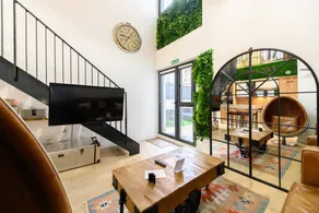 Fully equipped pleasant apartment with terrace - Image 2