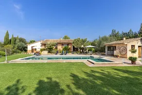 Familienfreundliches wunderschönes Landhaus mit Terrasse, Grill und privatem Pool - Image 2