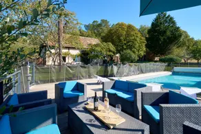 Cottage avec piscine, terrasse et barbecue | Vue jardin | Idéal pour le télétravail - Image 3