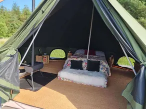 Glamping Pod - Sleeps 2 - Pets - Parking - Wifi - Image 2