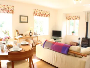 Family-friendly nice cottage with garden & BBQ | Dogs allowed - Image 4