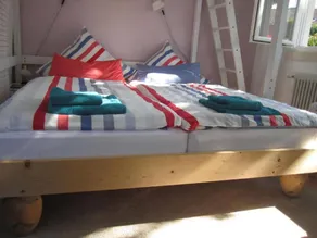 Beautiful holiday apartment with terrace & garden | Garden view | Perfect for remote work - Image 3