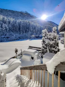 Grande appartamento adatto alle famiglie con terrazza, piscina e sauna | Vista sulla montagna | Ideale per lavorare da remoto | Accetta animali domestici - Image 4