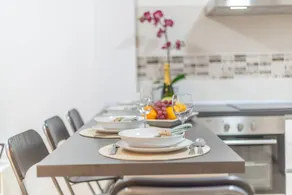 Appartement de vacances avec terrasse | Vue ville - Image 4