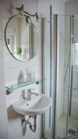 Family-friendly pleasant dedicated room with pool | Garden view | Dogs allowed - Image 5