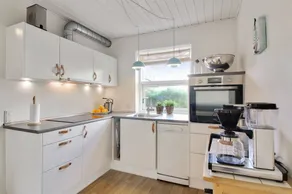 Flat with barbeque & terrace - Image 4