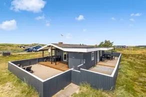Fully equipped holiday home with sauna & terrace | Close to the beach | Dogs allowed - Image 2