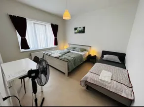 Maison conviviale et familiale avec jardin | Vue ville - Image 5