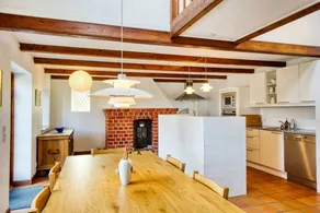 Children-friendly charming house with barbeque, garden & terrace | Sea view | Next to the beach | Suitable for remote work | Pet-friendly - Image 4