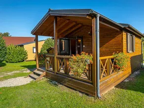 Nice chalet with terrace - Image 4