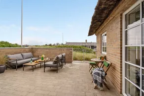 Fully equipped spacious house with sauna, terrace & jacuzzi | Sea view | Beach nearby | Pets allowed - Image 3