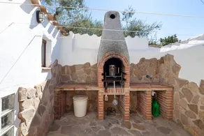 Gradevole casa totalmente attrezzata con barbecue, giardino e piscina | Vista sulla montagna | Ammette cani - Image 5