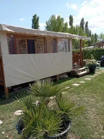 Holiday home with BBQ, terrace & pool | Dogs allowed - Image 3