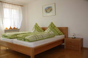 Agradable apartamento apto para niños con barbacoa, terraza y jardín | Vistas al jardín - Image 4