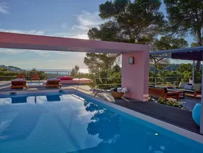Villa with terrace, private pool & garden | Mountain view - Image 3