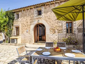 House with garden, pool & barbeque - Image 3