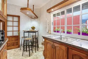 Maison de vacances avec terrasse et internet haut débit | Vue ville - Image 5