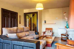 House with barbeque & garden | Garden view - Image 4