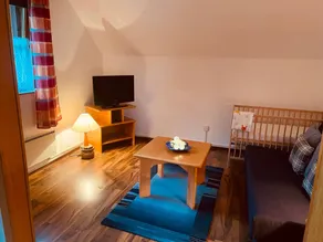 Flat with garden, pool & sauna | Panoramic view - Image 2