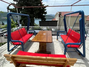 House with terrace, BBQ & garden | Sea view - Image 3