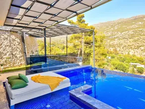 Fully equipped holiday home with barbecue, terrace & private pool - Image 3